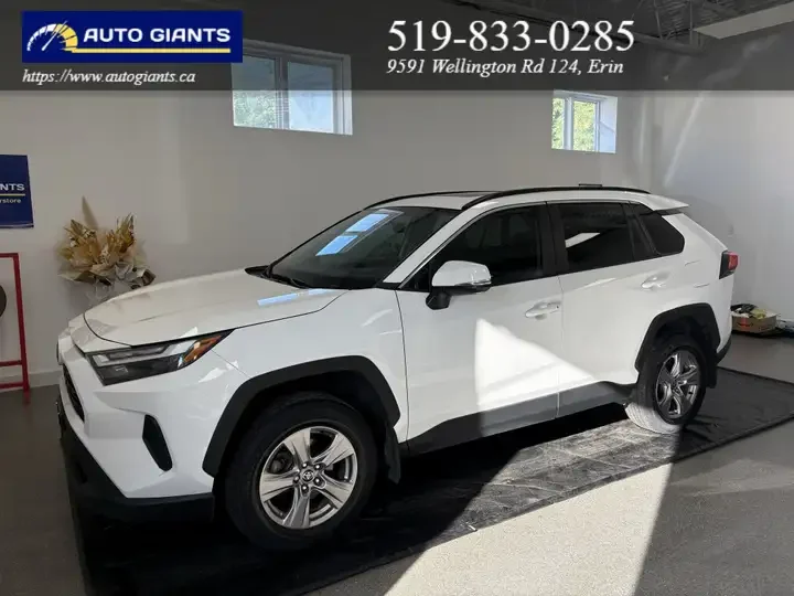2022 Toyota RAV4 | Auto Giants — thumbnail 3