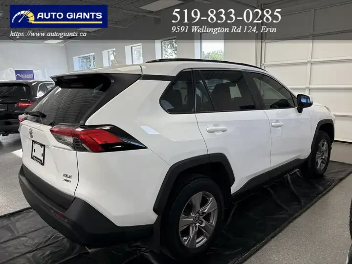 2022 Toyota RAV4 | Auto Giants — thumbnail 9