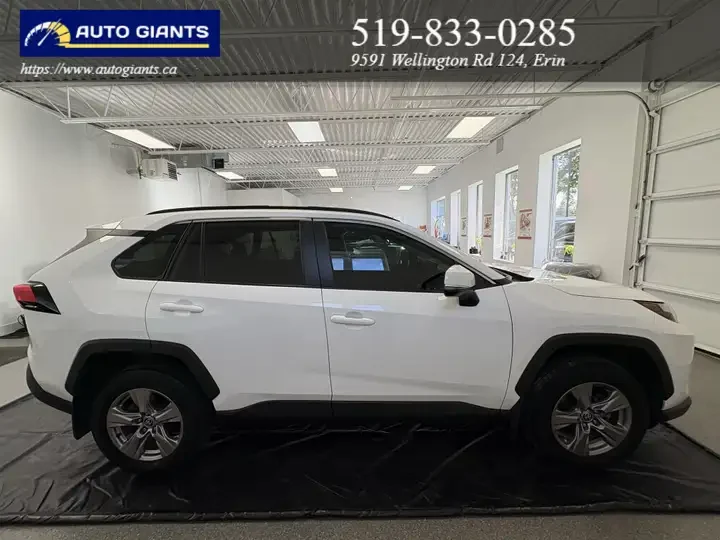 2022 Toyota RAV4 | Auto Giants — thumbnail 12